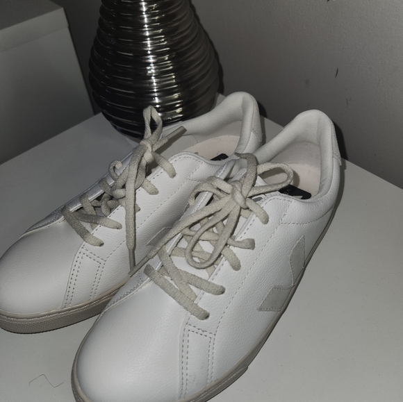 Veja Campo Sneaker - Picture 6 of 6